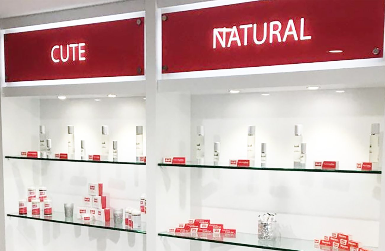 Amazing Lash Studio shelves